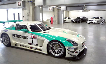 ZfX~[eBO IN FUJIPETRONAS SLS GT3