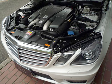 '12 W212 E63BITURBO(�_�C�������h�z���C�g)