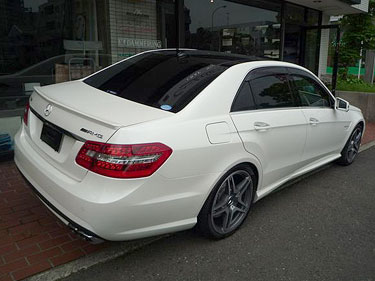 '12 W212 E63BITURBO(�_�C�������h�z���C�g)