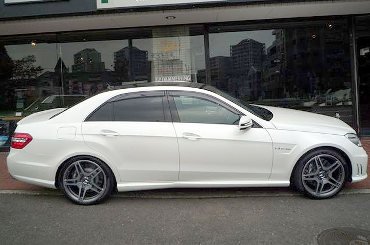 '12 W212 E63BITURBO(�_�C�������h�z���C�g)