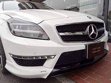 Carlsson W218 CLS63�t�����g���b�v�X�|�C�C���[��RS���b�v�X�|�C���[ �_�C�������h�z���C�g�E�\���b�hBK�c�[�g���XCK63RS�X�y�V�����y�C���g