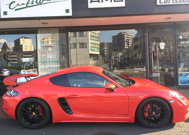 PORSCHE 718 CAYMAN